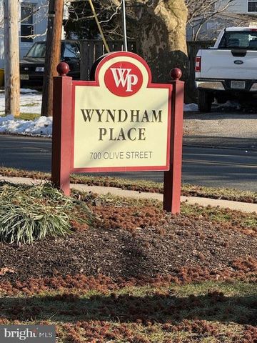7 WYNDHAM PLACE ST, Florence, NJ 08518