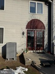 7 WYNDHAM PLACE ST, Florence, NJ 08518