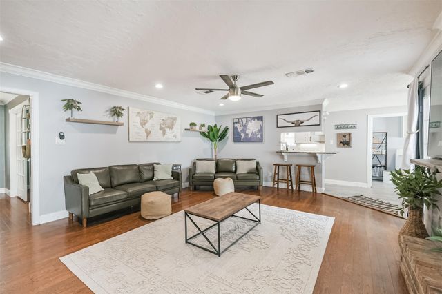 14823 El Miranda Drive, Houston, TX 77095