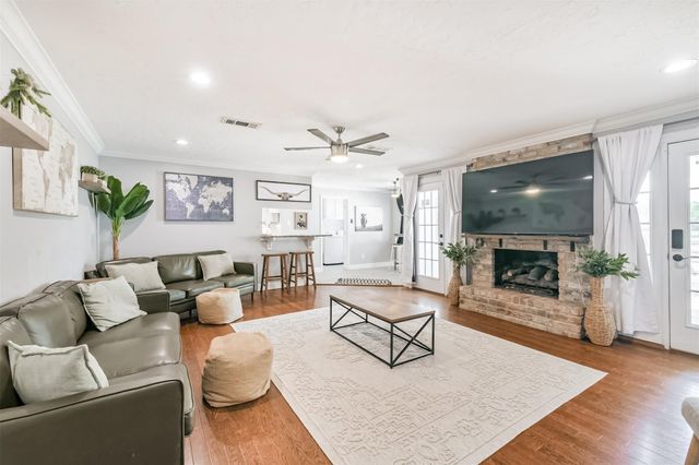 14823 El Miranda Drive, Houston, TX 77095