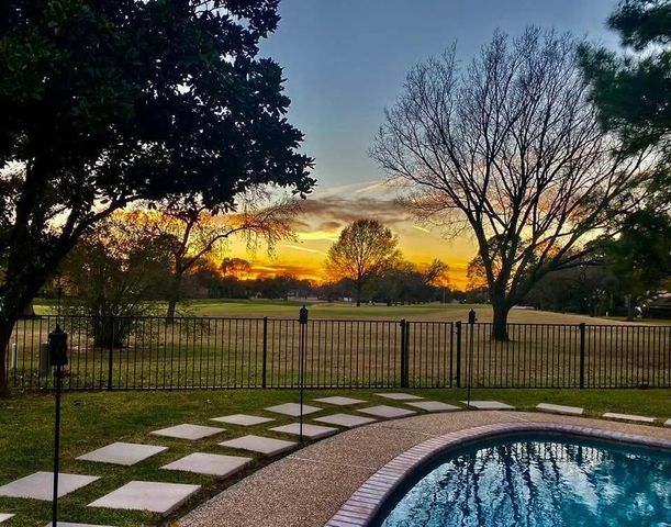 14823 El Miranda Drive, Houston, TX 77095