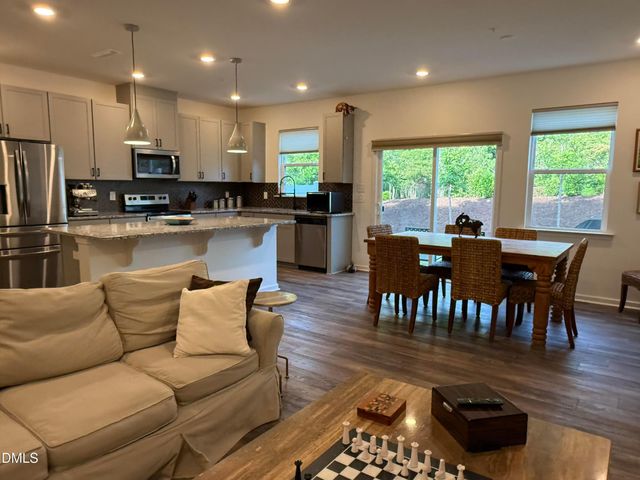 111 Golden Gate Lane, Chapel Hill, NC 27516
