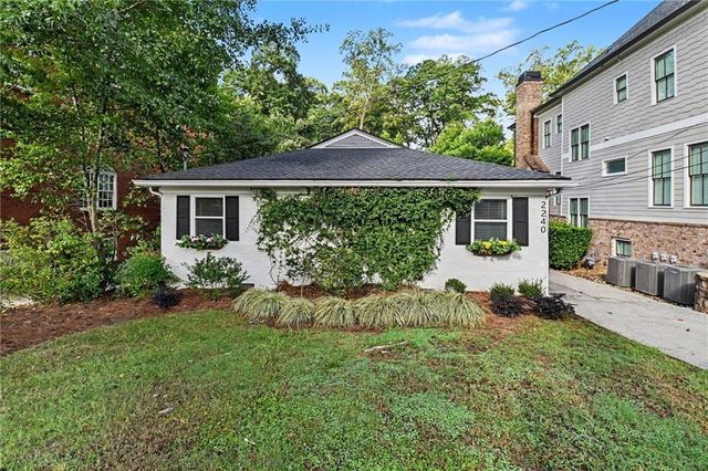 2240 Stephen Long Drive NE B, Atlanta, GA 30305
