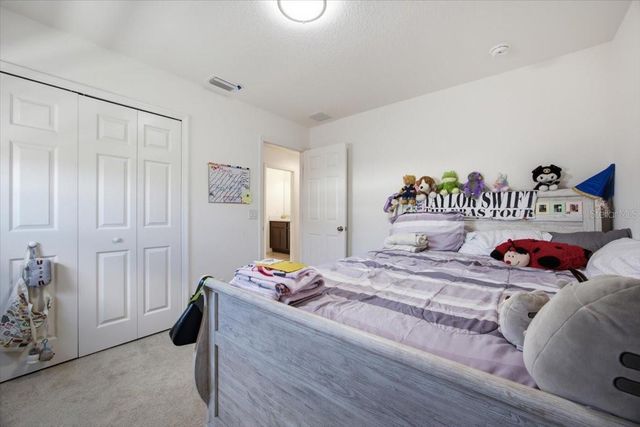 5049 BLUE HAMMOCK COURT, Kissimmee, FL 34746