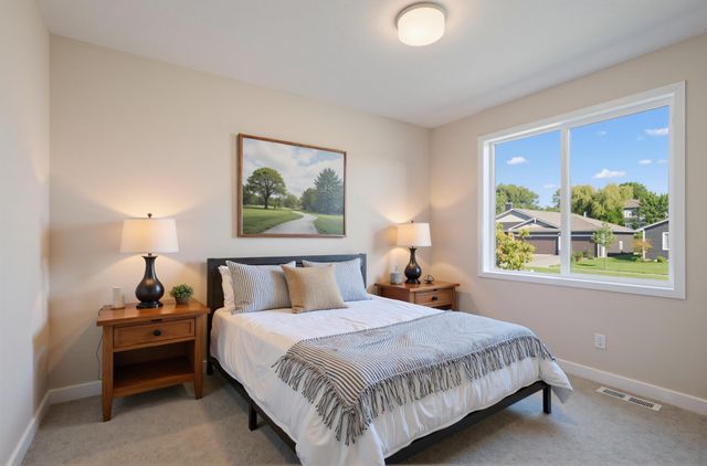 1214 Compton Avenue, River Falls, WI 54022