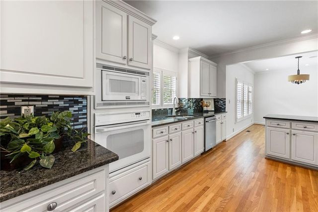 2190 Stephen Long Drive NE, Atlanta, GA 30305