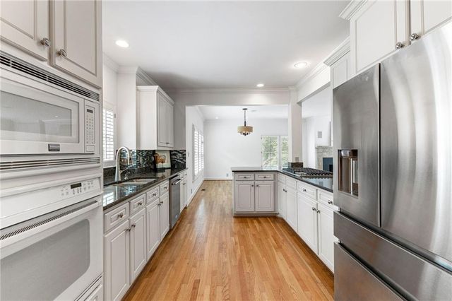 2190 Stephen Long Drive NE, Atlanta, GA 30305