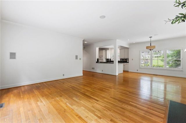 2190 Stephen Long Drive NE, Atlanta, GA 30305