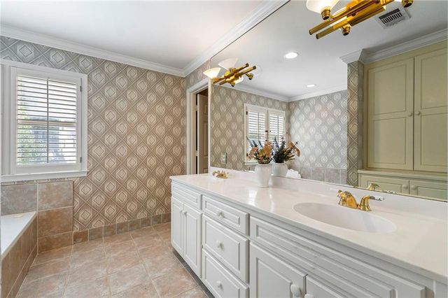 2190 Stephen Long Drive NE, Atlanta, GA 30305