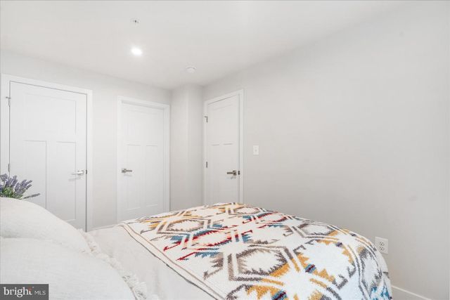 6239 ISLINGTON ST, Middle River, MD 21220