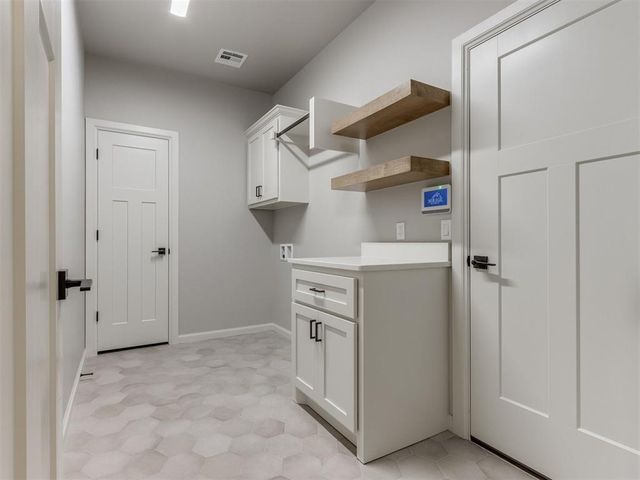 3005 SW 133rd Terrace, Oklahoma City, OK 73170