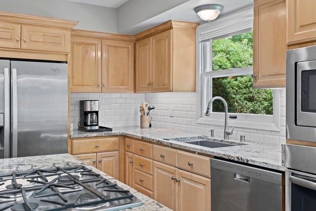 21330 Almesbury COURT, Brookfield, WI 53045