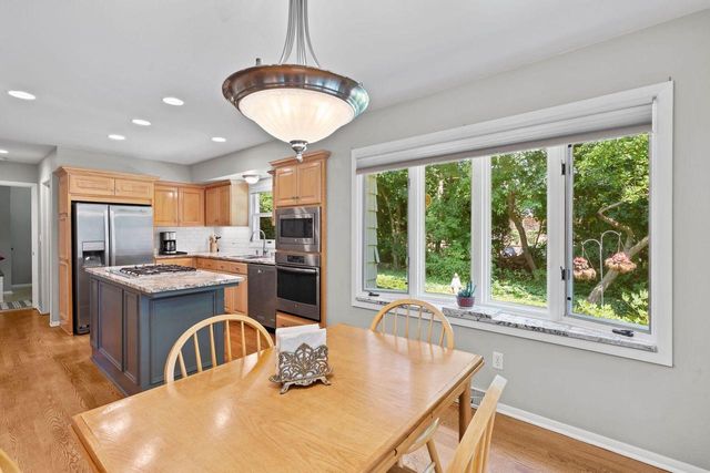 21330 Almesbury COURT, Brookfield, WI 53045