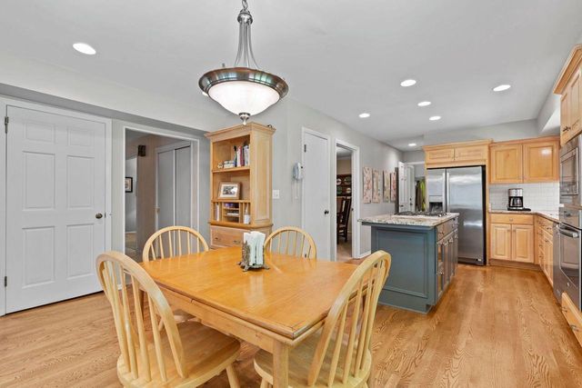 21330 Almesbury COURT, Brookfield, WI 53045