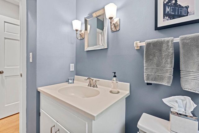 21330 Almesbury COURT, Brookfield, WI 53045