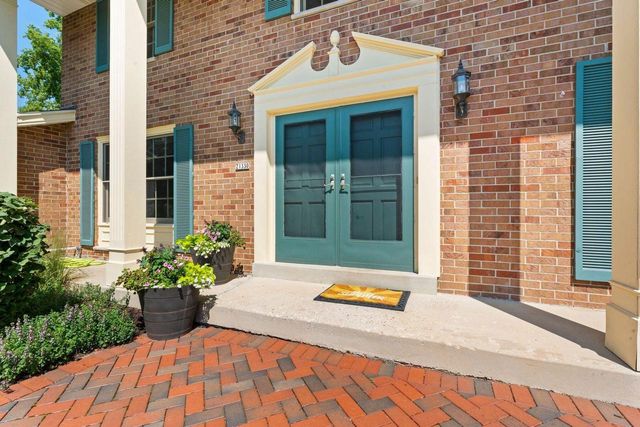 21330 Almesbury COURT, Brookfield, WI 53045