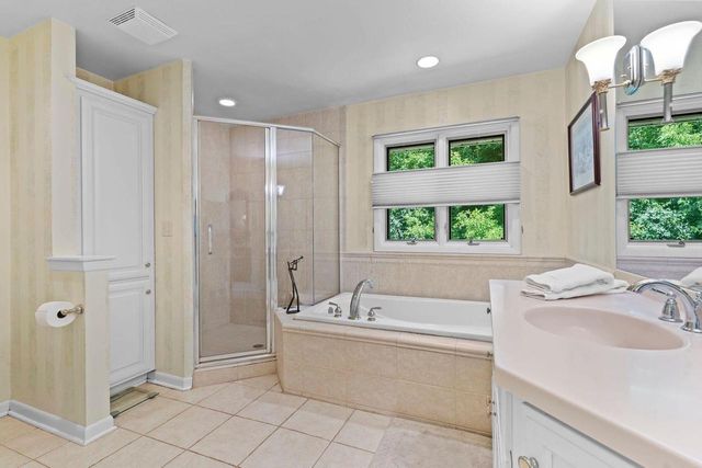 21330 Almesbury COURT, Brookfield, WI 53045