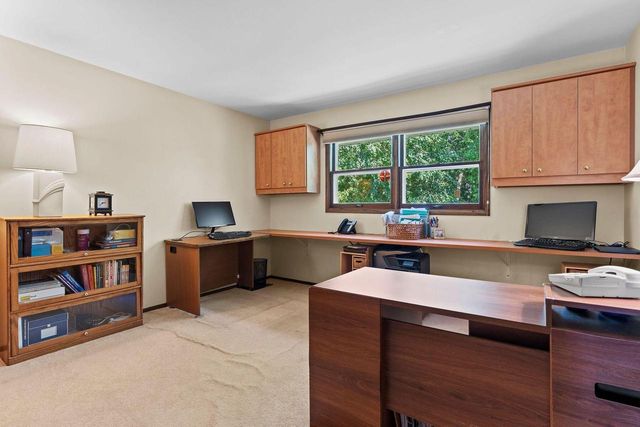 21330 Almesbury COURT, Brookfield, WI 53045