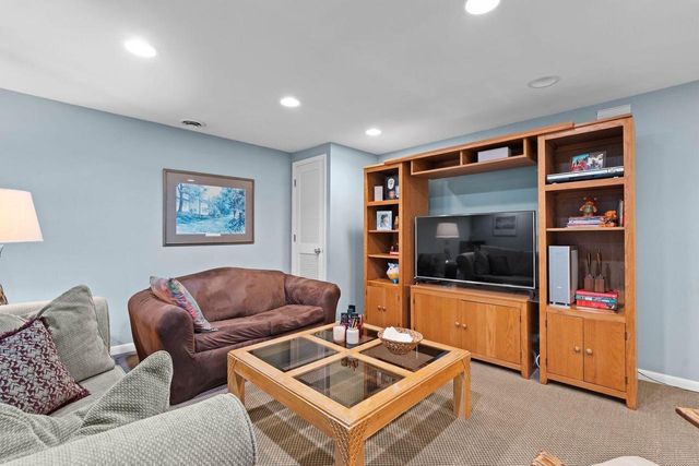 21330 Almesbury COURT, Brookfield, WI 53045
