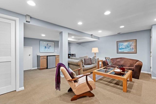 21330 Almesbury COURT, Brookfield, WI 53045