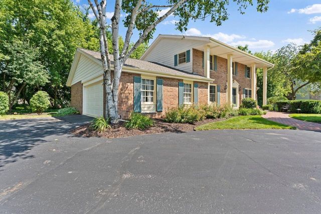 21330 Almesbury COURT, Brookfield, WI 53045