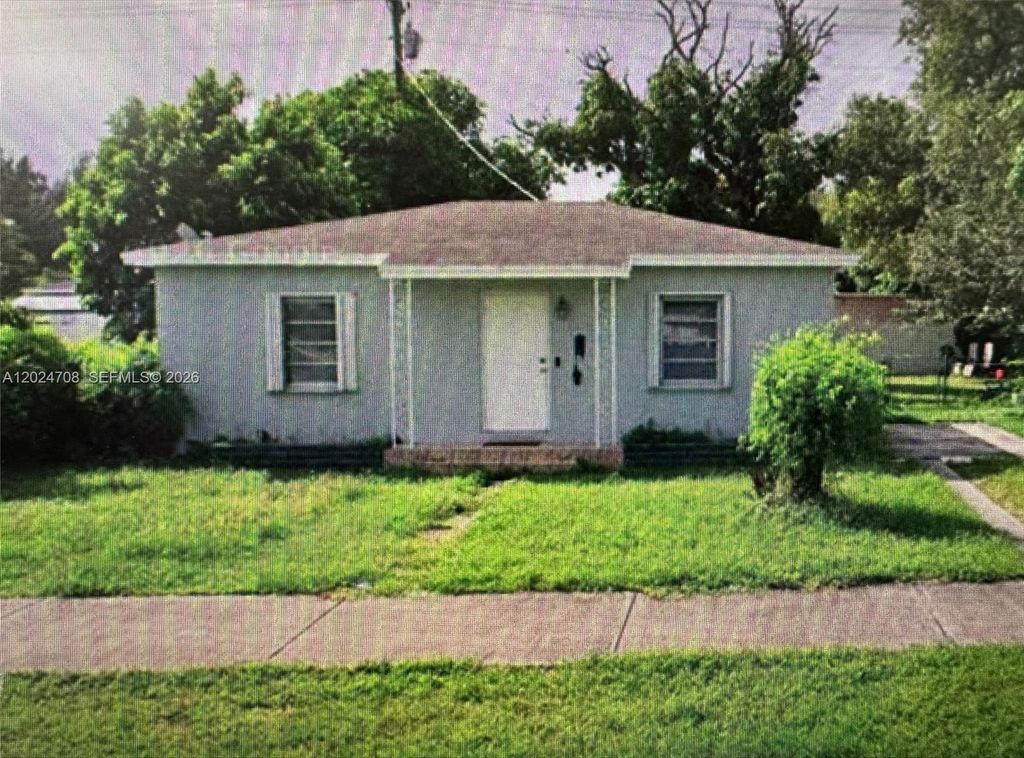 1320 NW 87th St, Miami, FL 33147