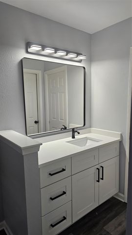 263 Mooring CIR, Lakeway, TX 78734