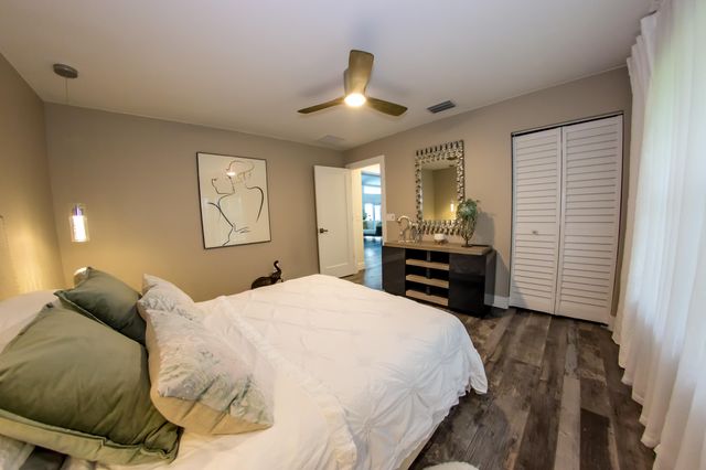 661 W RAMBLING Drive, Wellington, FL 33414