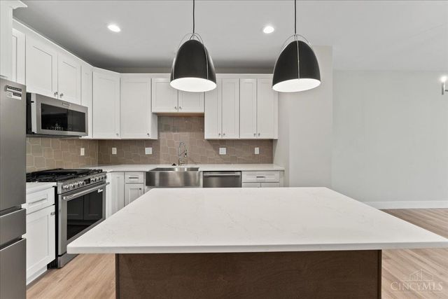 1906 Pogue Avenue, Cincinnati, OH 45208