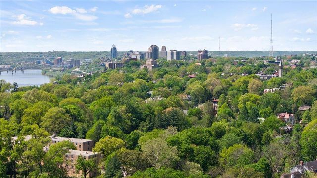 1906 Pogue Avenue, Cincinnati, OH 45208