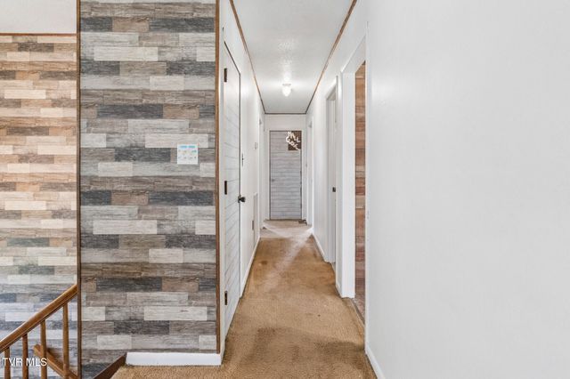 464 Springfield Drive, Bristol, TN 37620