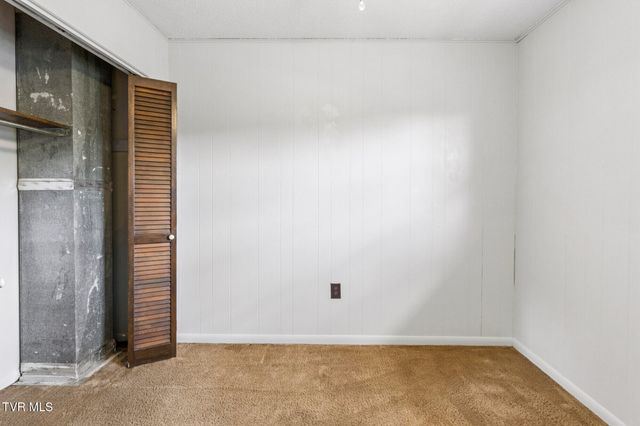 464 Springfield Drive, Bristol, TN 37620