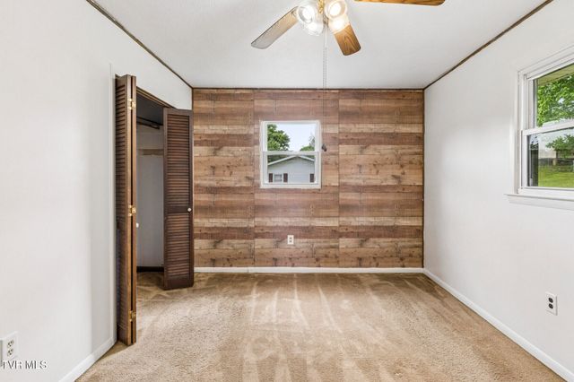 464 Springfield Drive, Bristol, TN 37620