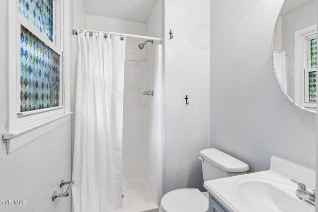 464 Springfield Drive, Bristol, TN 37620