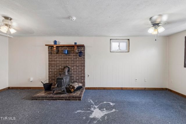 464 Springfield Drive, Bristol, TN 37620