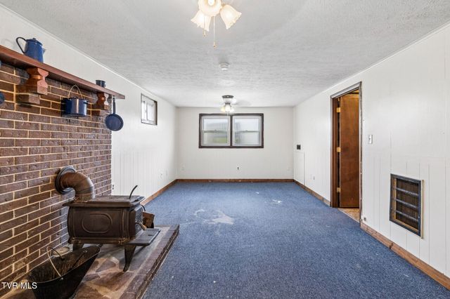 464 Springfield Drive, Bristol, TN 37620