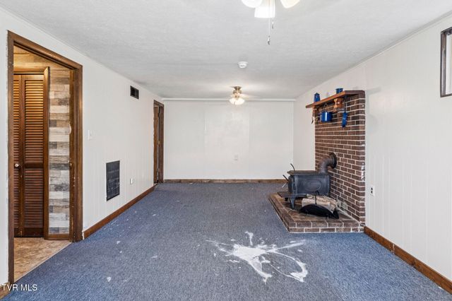 464 Springfield Drive, Bristol, TN 37620