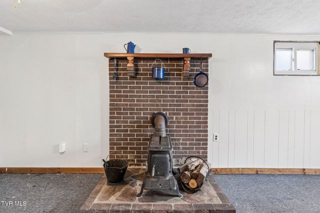 464 Springfield Drive, Bristol, TN 37620
