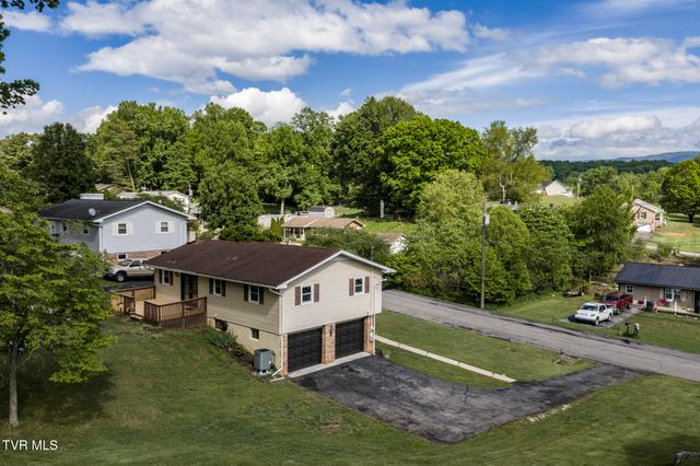 464 Springfield Drive, Bristol, TN 37620