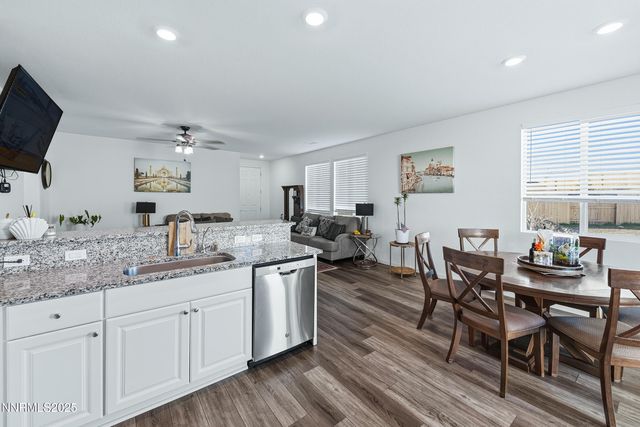 326 Redwall Court, Dayton, NV 89403