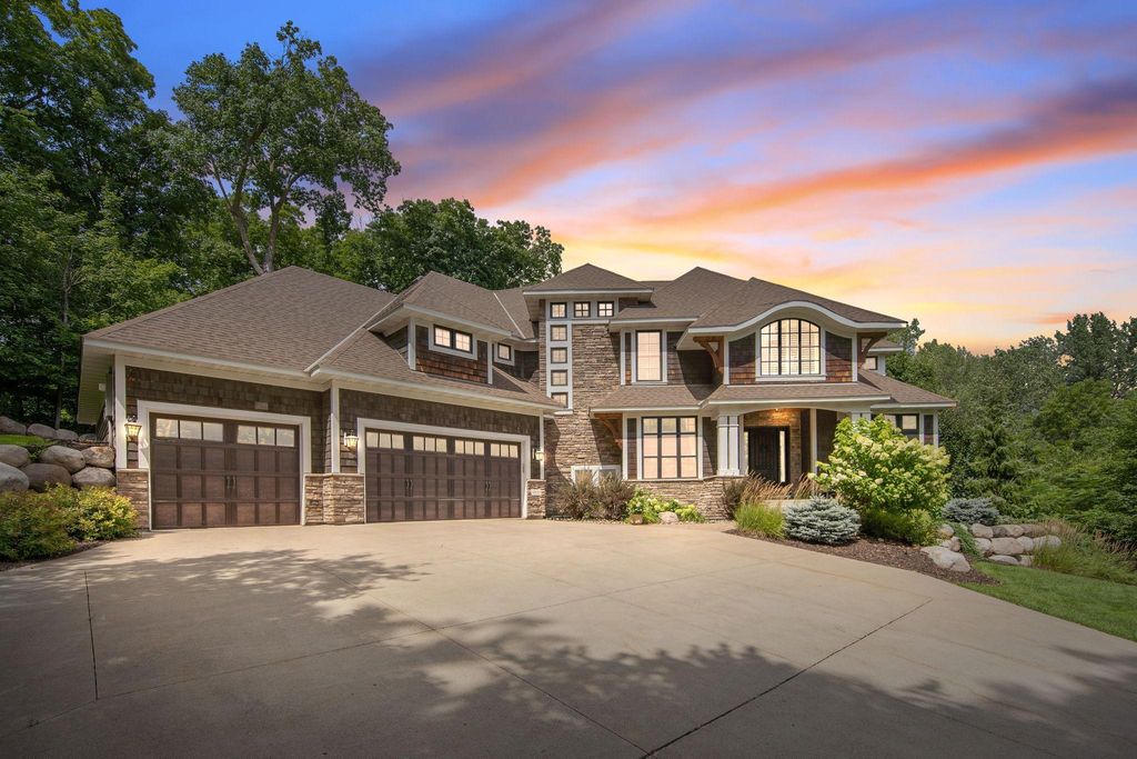 4800 Woolman Court, Minnetonka, MN 55345