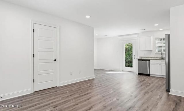 1511 2nd Street, Gulfport, MS 39501