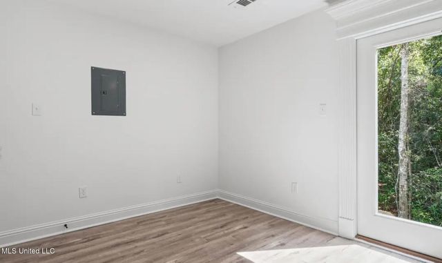 1511 2nd Street, Gulfport, MS 39501