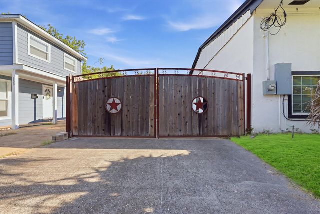 324 Johnson Street B, Pasadena, TX 77506
