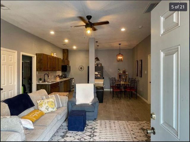324 Johnson Street B, Pasadena, TX 77506