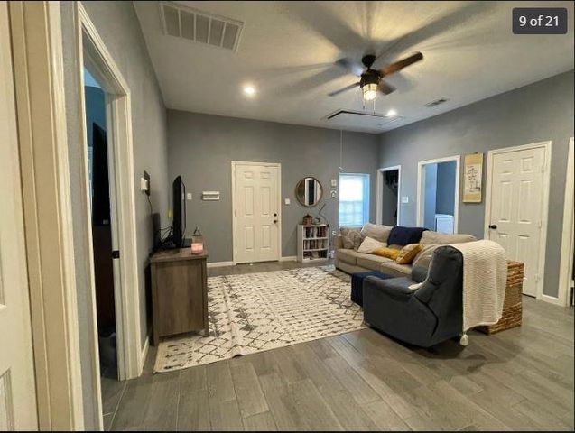 324 Johnson Street B, Pasadena, TX 77506