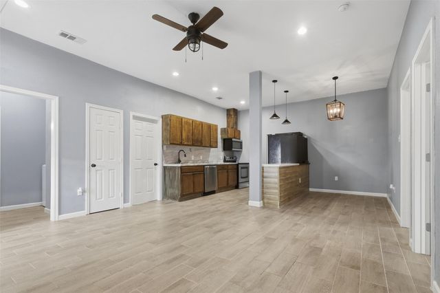 324 Johnson Street B, Pasadena, TX 77506