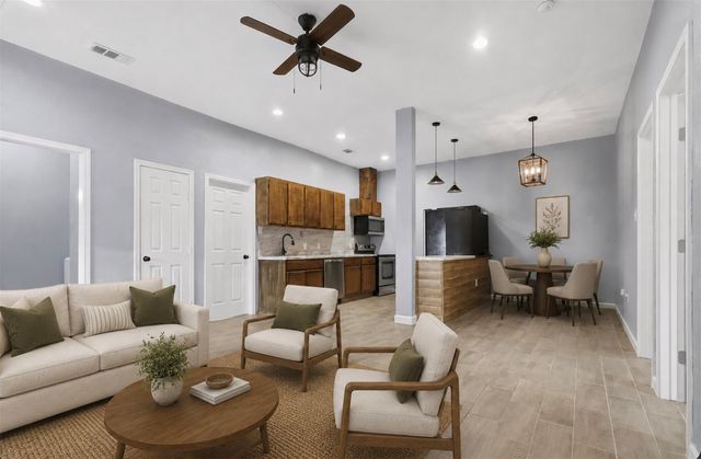 324 Johnson Street B, Pasadena, TX 77506
