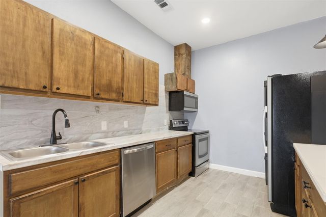 324 Johnson Street B, Pasadena, TX 77506