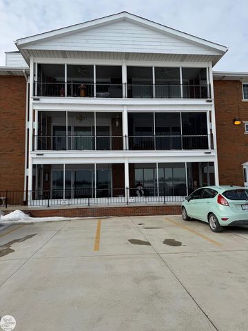 165 S Water Street 103, Marine City, MI 48039